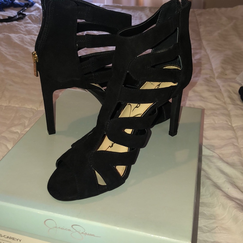 Sandals/heels